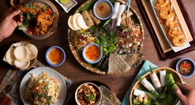  Khám Phá Ẩm Thực Việt Nam: Một Hành Trình Vị Giác Tuyệt Vời ( Nguyễn Hồng Huệ )