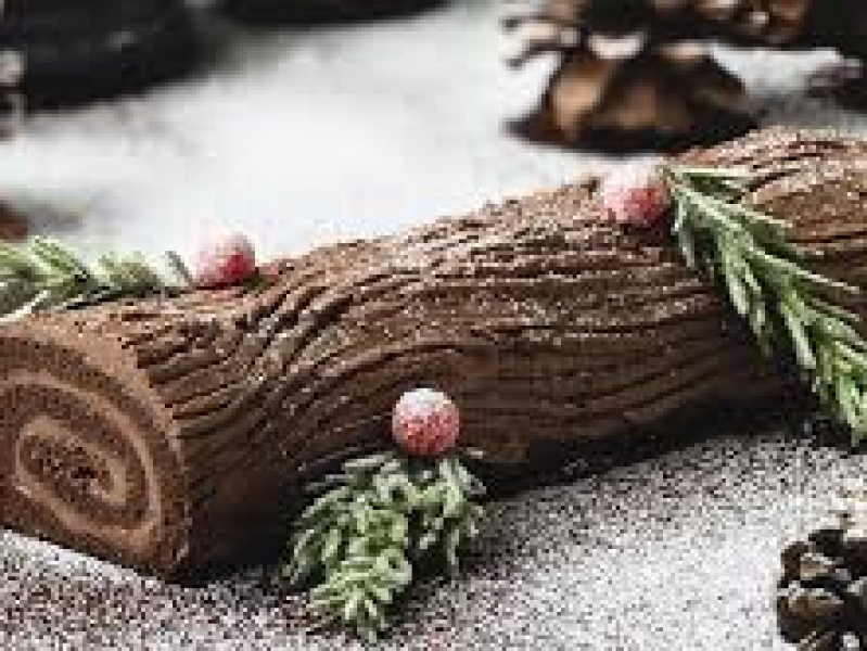 Bánh Khúc Cây Giáng Sinh :  trịnh đan huy