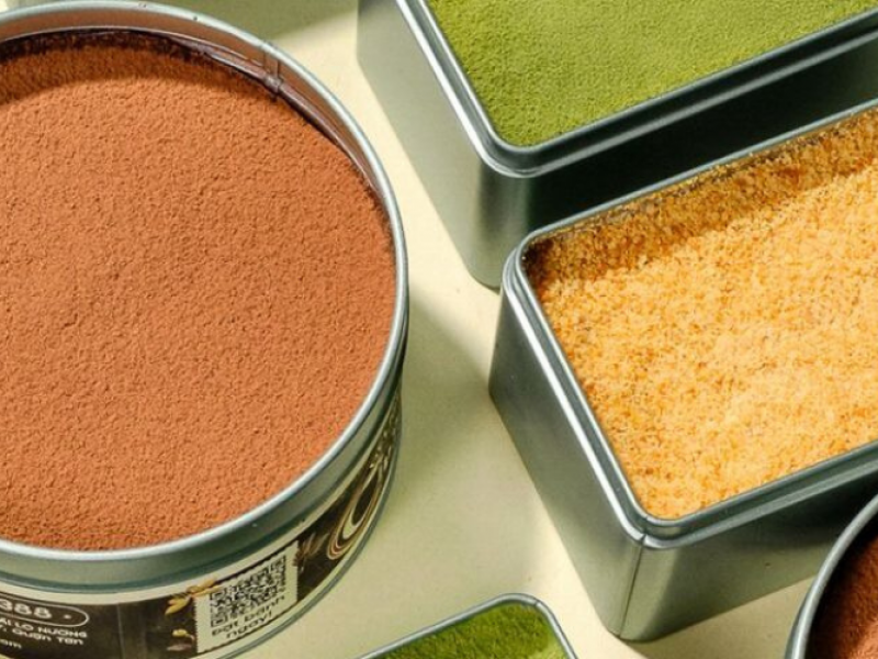 “Đập” bánh hộp thiếc, tận hưởng vị ngọt ngào trong từng lớp bánh hoàn hảo