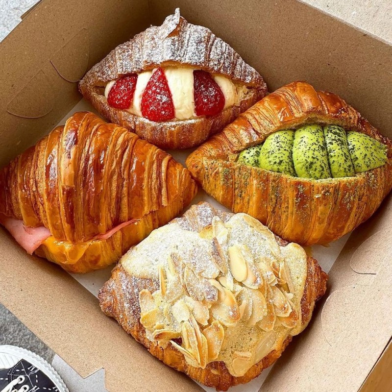 Set Croissant Trái Cây